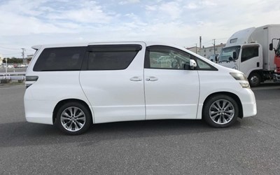 2010 TOYOTA VELLFIRE PLATINUM  CAMPER ~FRIDGE/FREEZER~OFF GRID SOLAR~53K MILES