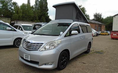 2010 NEW SHAPE  TOYOTA ALPHARD CAMPER ~~OFF GRID SOLAR ~~FRIDGE/FREEZER~