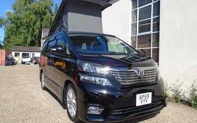 2010 TOYOTA VELLFIRE  350Z ~~~CAMPER~FRIDGE/FREEZER~~OFF GRID SOLAR~PRISTINE