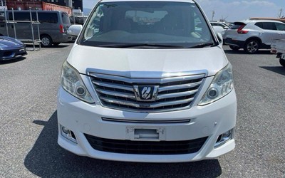 2013 !!  TOYOTA ALPHARD CAMPER~FRIDGE/FREEZER~~OFF GRID SOLAR~~2013 { 13 } REG