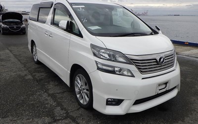 2010   TOYOTA VELLFIRE   CAMPER~FRIDGE/FREEZER~~OFF GRID SOLAR~LOW MILES !!