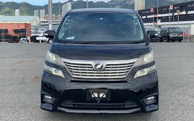 2010 TOYOTA  VELLFIRE CAMPER~~FRIDGE/FREEZER~~OFF GRID SOLAR~LOW MILES