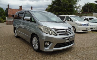 2012 GEN 2 TOYOTA ALPHARD CAMPER~OFF GRID SOLAR~4 BERTH~{ 12 REG }