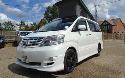 2008 TOYOTA ALPHARD CAMPER~FRIDGE/FREEZER~~OFF GRID SOLAR~APPLE CAR PLAY