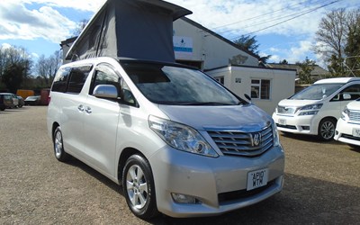 2010  GEN 2 TOYOTA ALPHARD~OFF GRID SOLAR~~FRIDGE/FREEZER
